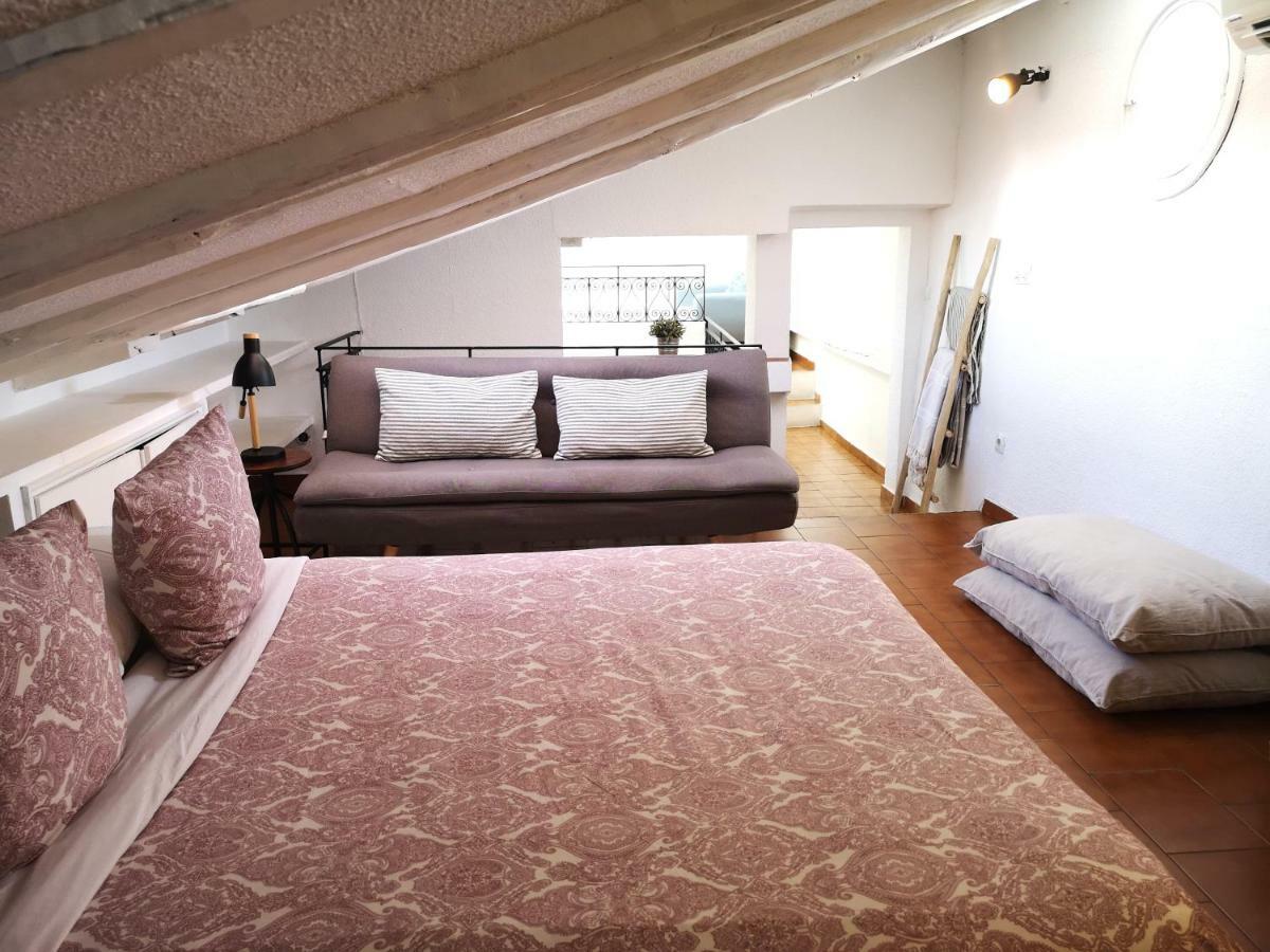 Апартаменты Apartamento Atocha 68 Мадрид Экстерьер фото